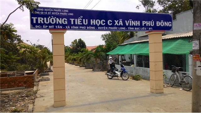 lang que rung dong vu hieu truong “de xom” 7 nu sinh hinh anh 2