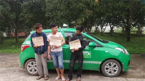 ky la: 3 ten cuop taxi cuoi sang sac khi bi bat - 1