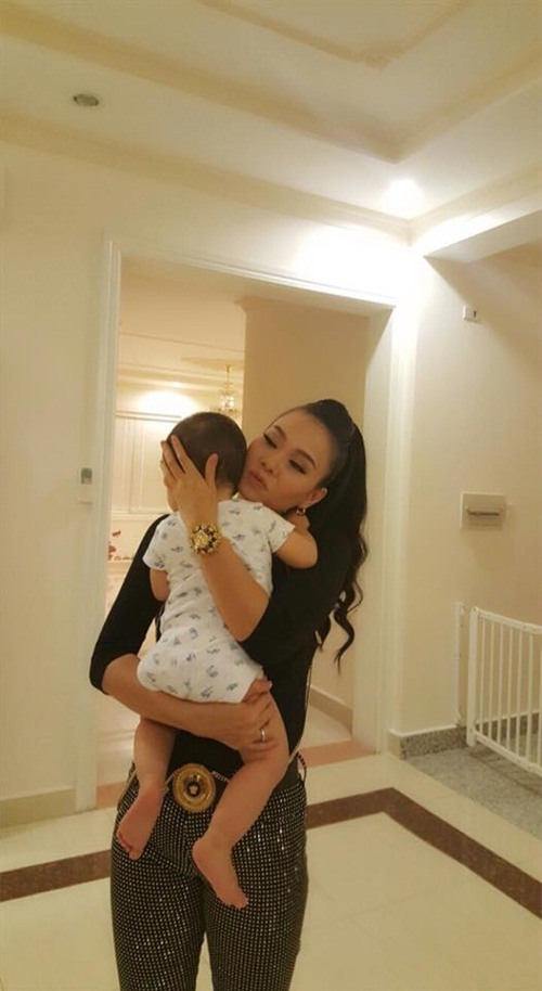 3 cau be 'kim cuong' gay sot showbiz viet hon ca con trai cuong do la - 2