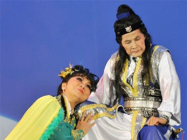 Chuyện chưa biết về 