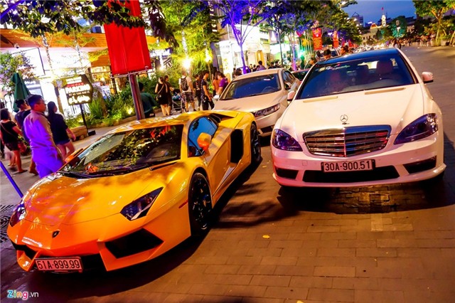 Dan sieu xe trieu do cua dai gia tren pho di bo Nguyen Hue  hinh anh 5