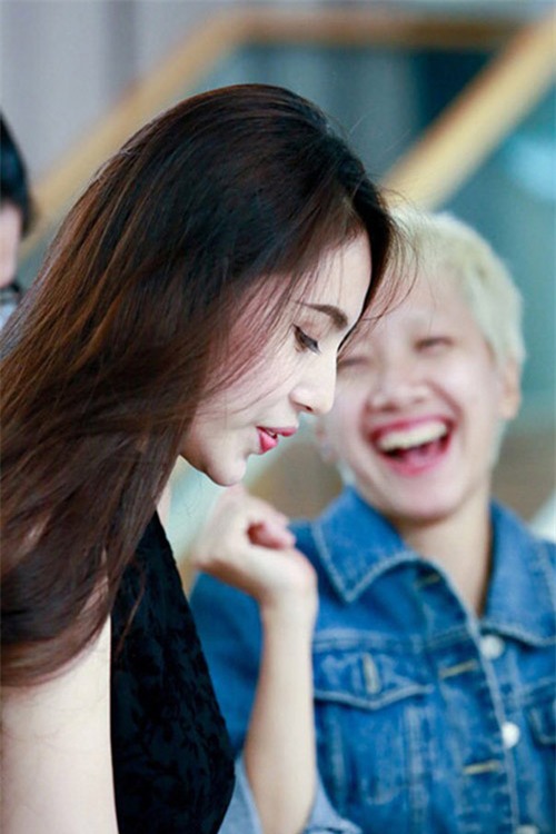 Thuỷ Tiên lại khiến người hâm mộ