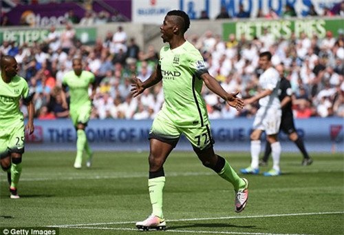 arsenal gianh ngoi a quan, man city chua chac suat du champions league hinh anh 1