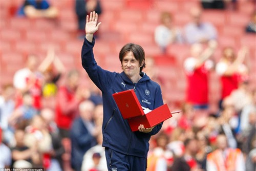 Toàn cảnh NHA vòng 38: Không chỉ là những cuộc chia ly - 13