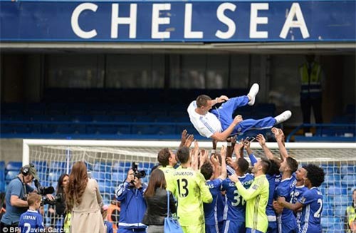 Toàn cảnh NHA vòng 38: Không chỉ là những cuộc chia ly - 5