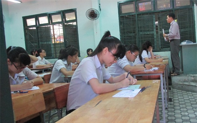 Học sinh TPHCM thi vào lớp 10 năm ngoái