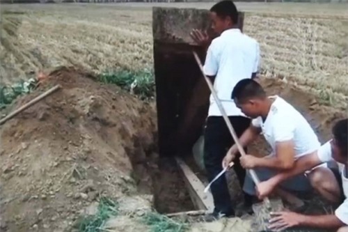 Đổ xô săn lùng ‘xác trinh nữ’ cho con trai và đám cưới rùng rợn - Ảnh 1