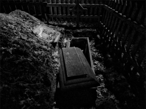 Đổ xô săn lùng ‘xác trinh nữ’ cho con trai và đám cưới rùng rợn - Ảnh 2