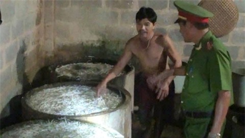 giá đỗ ngâm hóa chất, giá đỗ ngâm hai lần hóa chất độc hại, hóa chất độc hại ngâm giá đỗ