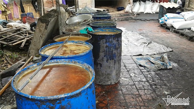 mỡ bẩn, sản xuất mở bẩn, mỡ lợn thối, lò chế mỡ lợn thối, xã Tân Quang, Văn Lâm, Hưng Yên