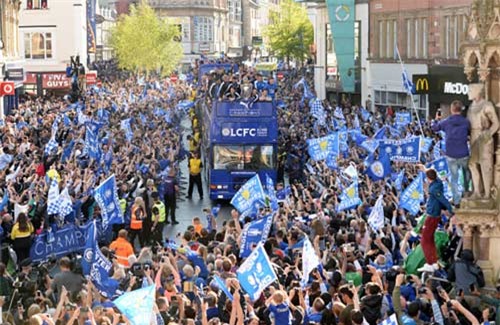 Leicester City rước cúp: Bữa đại tiệc lịch sử - 11