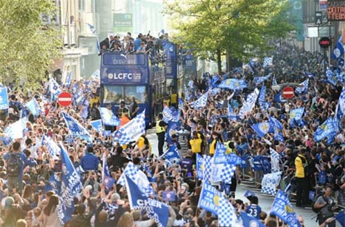 Leicester City rước cúp: Bữa đại tiệc lịch sử - 5
