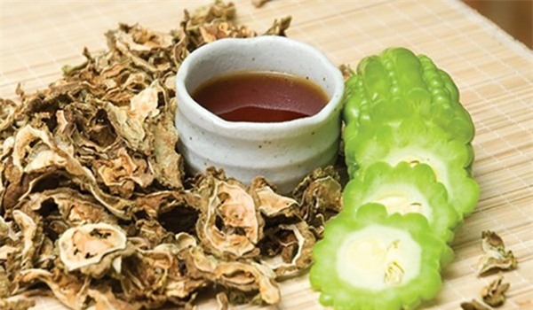 Giảm cân sau sinh bằng mướp đắng cực đơn giản