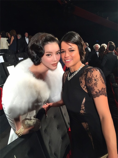 Lý Nhã Kỳ tiết lộ “bí mật” sau vẻ lộng lẫy ở Cannes - 3