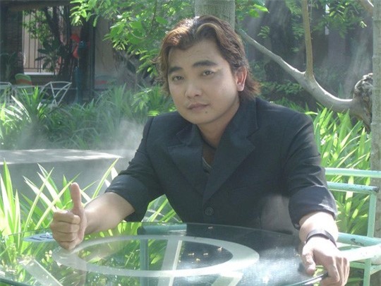 Ca si Viet bi tai nan mat mot canh tay hinh anh 2