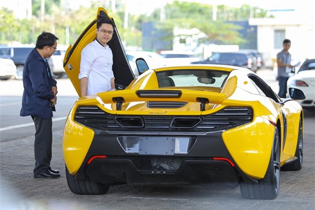 Bạn trai thiếu gia của Midu tậu siêu xe triệu đô - Ảnh 3.
