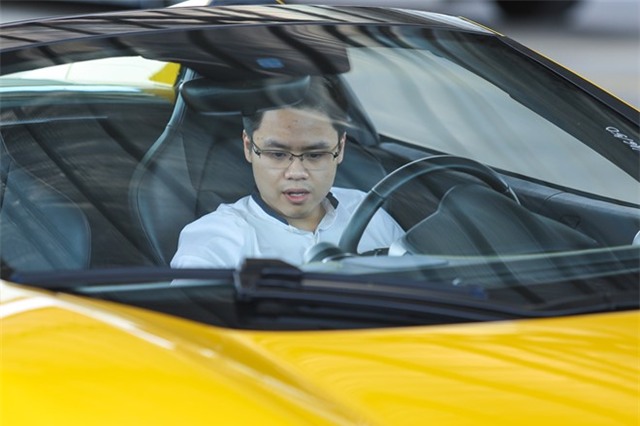 Bạn trai thiếu gia của Midu tậu siêu xe triệu đô - Ảnh 6.