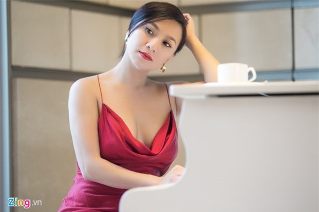 Moi quan he giua Y Phung va 3 nguoi dan ong quyen luc Vbiz hinh anh 2