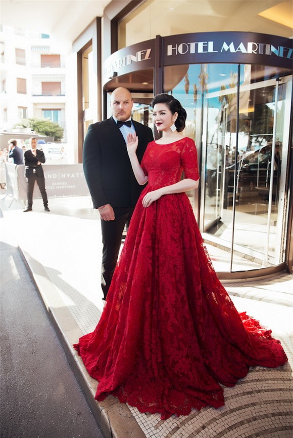 Lý Nhã Kỳ thu hút rừng ống kính 4