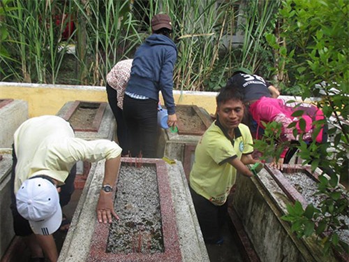 nghi luc phi thuong cua cau sinh vien cut tay, cut chan - 1