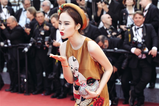 Angela Phương Trinh: Đệ nhất khoản chặt chém váy áo trên thảm đỏ - Ảnh 2.