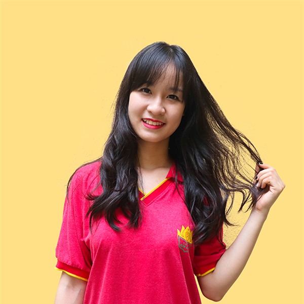 Kim Ngân, lớp 12A13