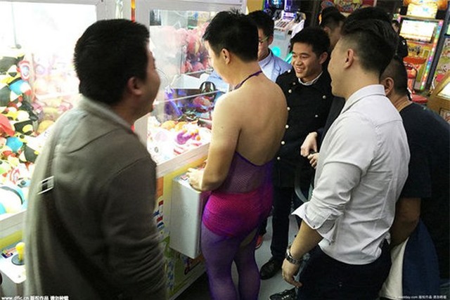 nhung hinh anh "quai di" o trong sieu thi hinh anh 2