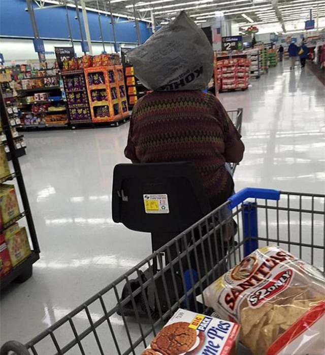 nhung hinh anh "quai di" o trong sieu thi hinh anh 14