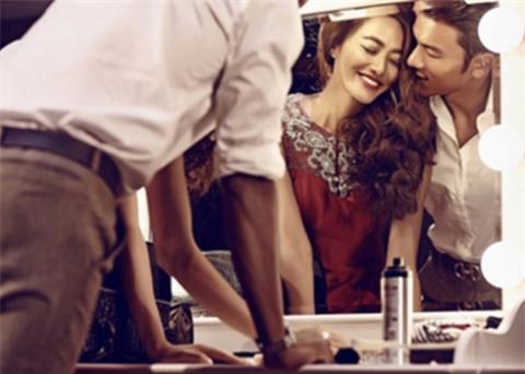 tro treu vo kich hoan hao bien 'ga dua tin' thanh nhan tinh deu gia - 1