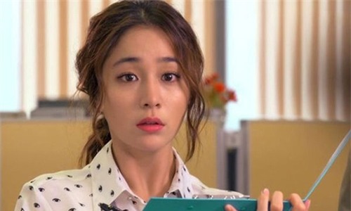 phu nu, dung tu lam kho minh - 1