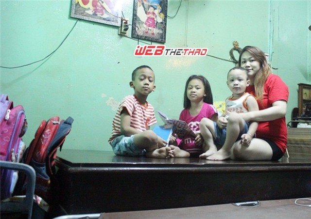 cau thu nhap tich kiem 100 trieu/thang bo be 3 con tho nguoi viet hinh anh 1