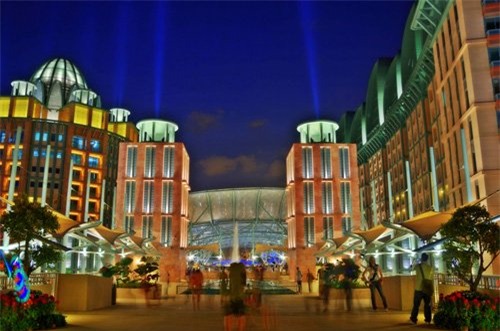 top 10 toa nha dat gia nhat the gioi hinh anh 3