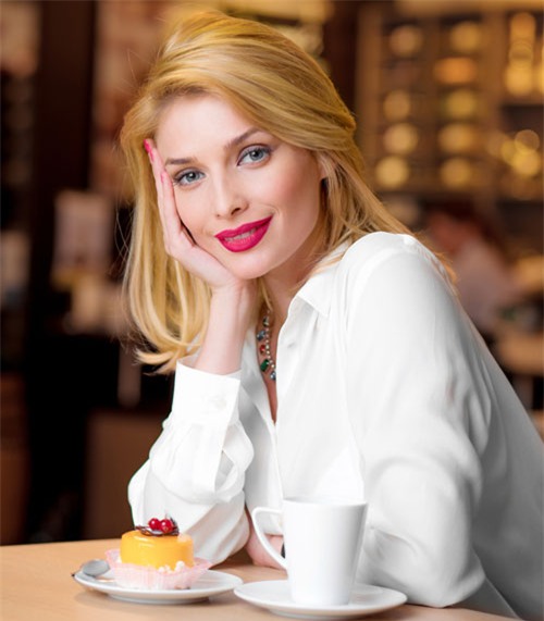 nhan sac “chim sa ca lan” cua hoa hau me m.u hinh anh 9