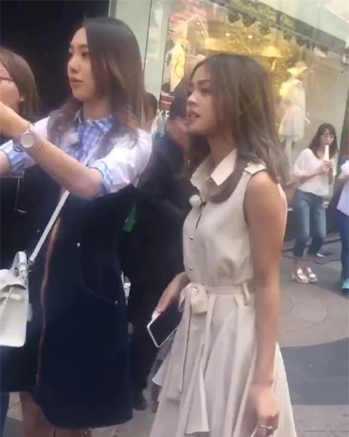 mac gi de dep goi cam nhu 