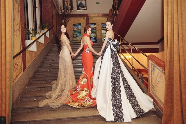 Angela Phương Trinh diện váy lộng lẫy xuất hiện tại Czech - Ảnh 6.