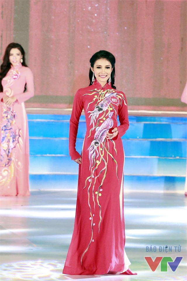 Người đẹp 21 tuổi có số đo 3 vòng siêu chuẩn đăng quang Hoa hậu Biển Việt Nam 2016 - Ảnh 8.