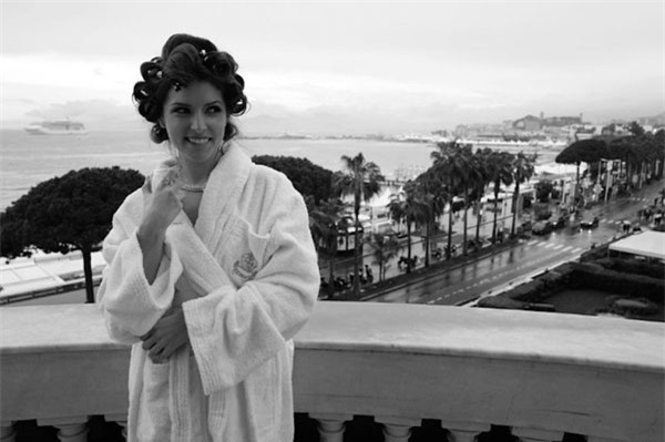 Bí mật đằng sau những giây lung linh trên thảm đỏ Cannes - Ảnh 7.