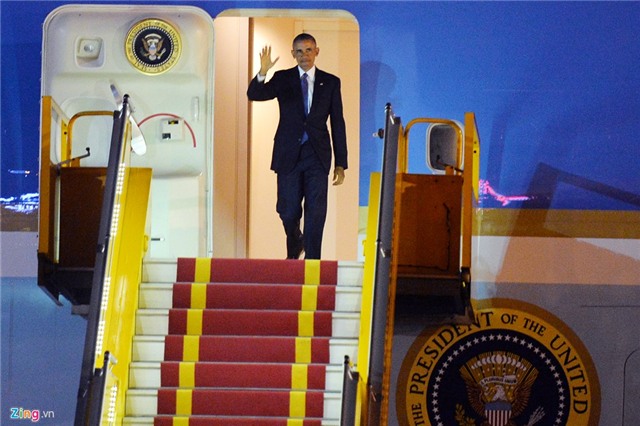 Doan xe dac chung don Tong thong Obama tai Ha Noi hinh anh 11