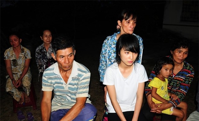 Vu tai nan tham khoc 12 nguoi chet: Tang thuong que ngheo hinh anh 2