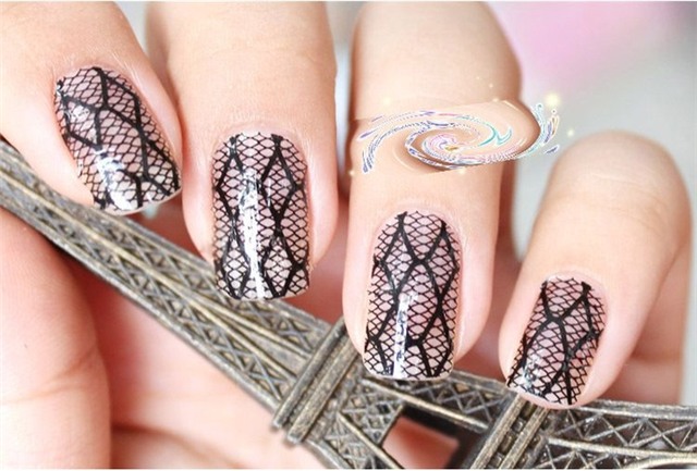 Những mẫu móng tay hot nhất hè 2016