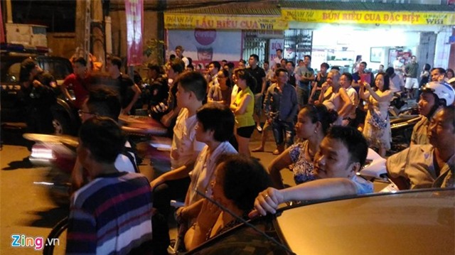 Tong thong Obama an bun cha o Ha Noi hinh anh 3