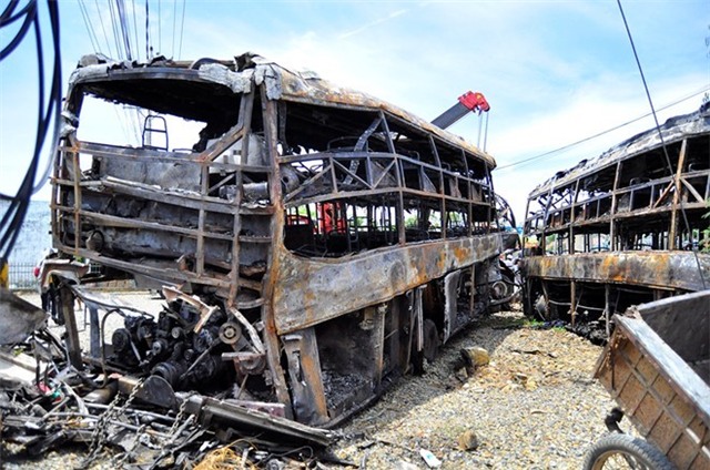 Nhan dien them 4 nan nhan trong vu tai nan 12 nguoi chet hinh anh 1