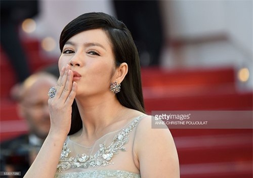 7 chiec vay giup ly nha ky 