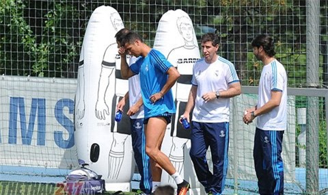 ronaldo chan thuong nang, nguy co lo chung ket champions league hinh anh 1