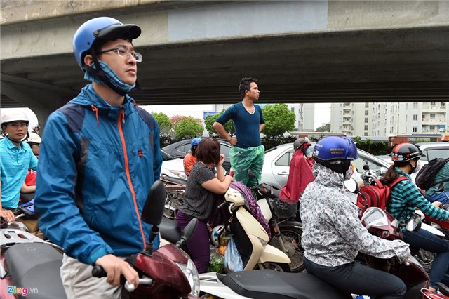 Ha Noi ngap sau sau con mua lon nhat tu dau nam hinh anh 2