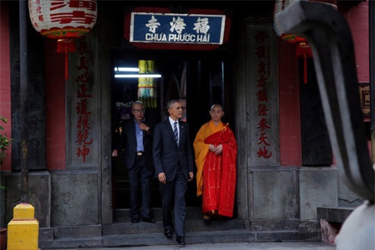 Câu nói bất ngờ của ông Obama trong chùa Ngọc Hoàng - Ảnh 5.