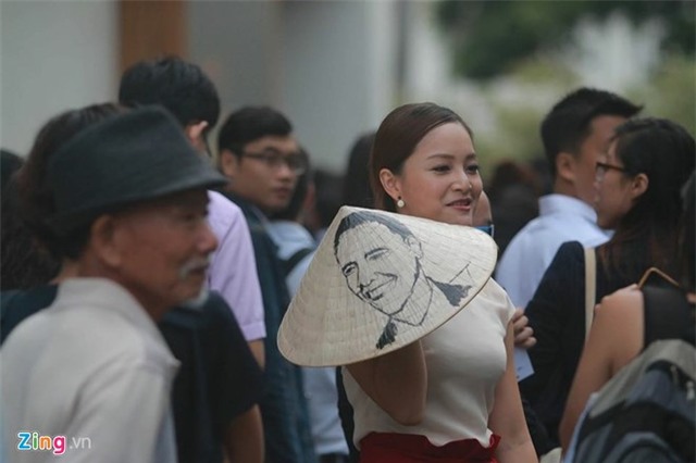 Lan Phuong mang qua dac biet tang Tong thong Obama hinh anh 3