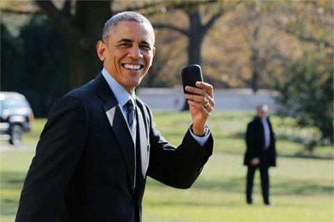 Chiếc BlackBerry là vật bất ly thân với ông Obama
