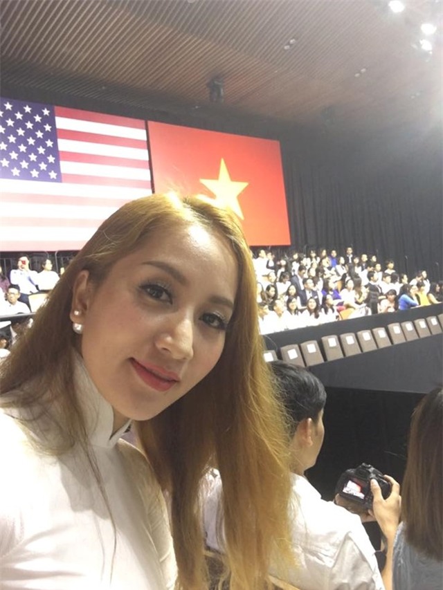 Khanh Thi, Lan Phuong: Tong thong noi chuyen qua thong minh hinh anh 2