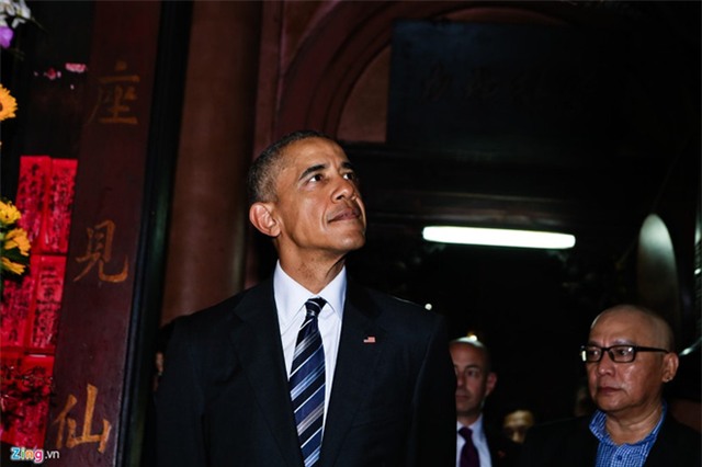 Những hình ảnh ấn tượng nhất của Tổng thống Obama trong 3 ngày ở Việt Nam - Ảnh 11.